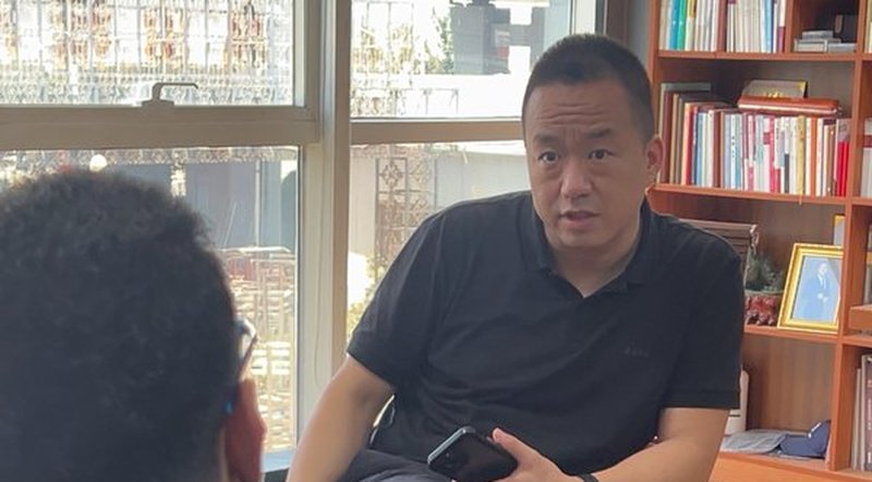 外贸人一对一沟通社媒外贸获客策略，讨论TikTok和Facebook运营方案